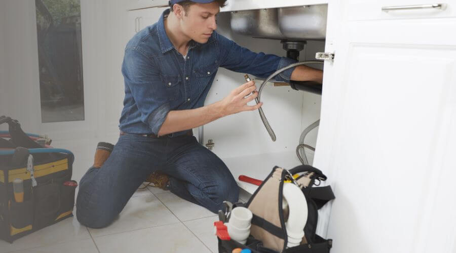 Emergency Leak Repair in Mansfield, TX